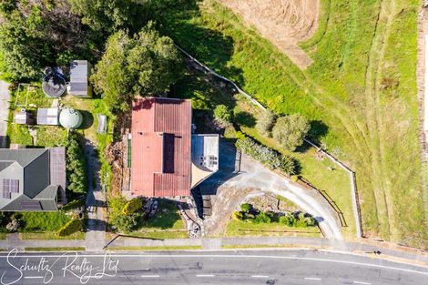 Photo of property in 16 Kaiwaka-mangawhai Road, Kaiwaka, 0975