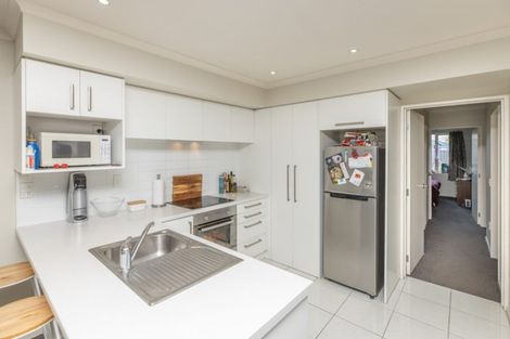 Photo of property in 8/43 Waltham Road, Sydenham, Christchurch, 8023