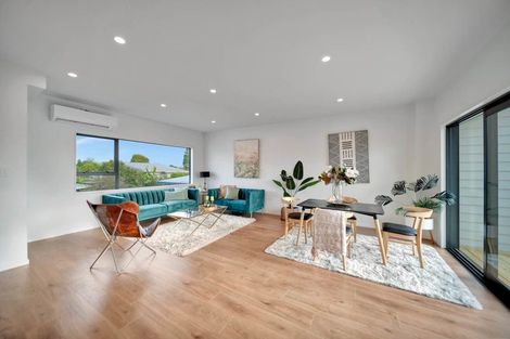 Photo of property in 723d Massey Road, Mangere, Auckland, 2022