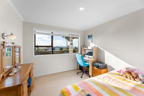 Photo of property in 5 Taihiki Road, Clarks Beach, 2122