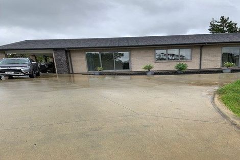 Photo of property in 51-53 Shaw Road, Oratia, Auckland, 0604