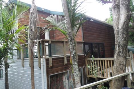 Photo of property in 103 Leigh Road, Leigh, 0985