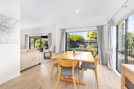 Photo of property in 2 Georgia Grove, Paraparaumu, 5032