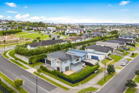 Photo of property in 2 Boocock Crescent, Orewa, 0931