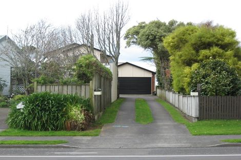Photo of property in 301a Mangorei Road, Merrilands, New Plymouth, 4312
