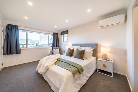 Photo of property in 42a Landsdowne Terrace, Karori, Wellington, 6012