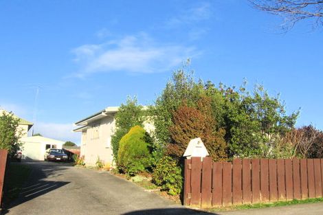 Photo of property in 21 John F Kennedy Drive, Milson, Palmerston North, 4414