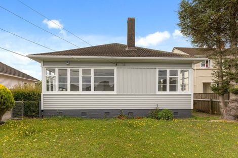 Photo of property in 1 Athlone Crescent, Boulcott, Lower Hutt, 5011