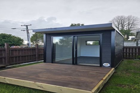 Photo of property in 68 Welcome Bay Road, Welcome Bay, Tauranga, 3112