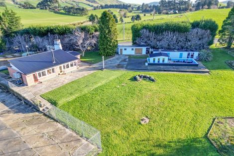Photo of property in 6 Quarry Hills Fortification Road, Quarry Hills, Tokanui, 9884