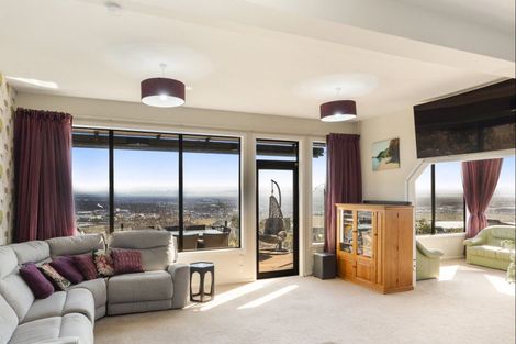 Photo of property in 227 Cannon Hill Crescent, Mount Pleasant, Christchurch, 8081