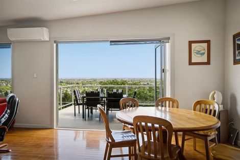 Photo of property in 30c Huntsbury Avenue, Huntsbury, Christchurch, 8022