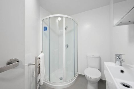 Photo of property in Quantum On Thorndon Quay, 4/163a Thorndon Quay, Pipitea, Wellington, 6011