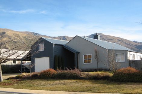 Photo of property in 18 Little Oak Common, Wanaka, 9305