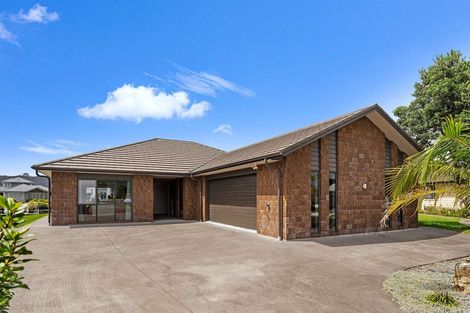 Photo of property in 12 Kelly Place, Whitianga, 3510