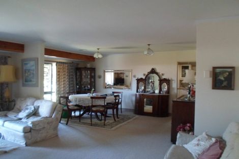 Photo of property in 92 Kapanui Road, Waikanae, 5036