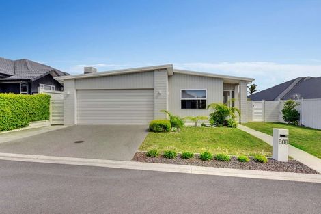 Photo of property in 60b The Boulevard, Papamoa Beach, Papamoa, 3118