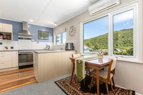 Photo of property in 112 Coast Road, Wainuiomata, Lower Hutt, 5014