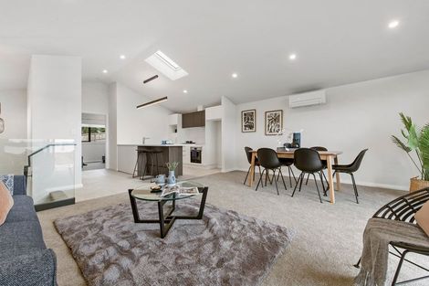 Photo of property in 1 Blenheim Place, Judea, 3110