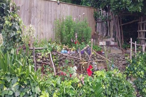 Photo of property in 5a Magnolia Grove, Maungaraki, Lower Hutt, 5010