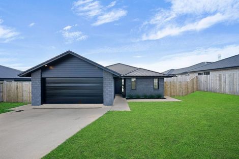 Photo of property in 13 Leathem Crescent, Pokeno, 2402