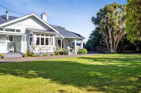 Photo of property in 16 Fairfield Road, Hawera, 4610