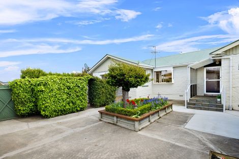 Photo of property in 264 Mairehau Road, Burwood, Christchurch, 8083