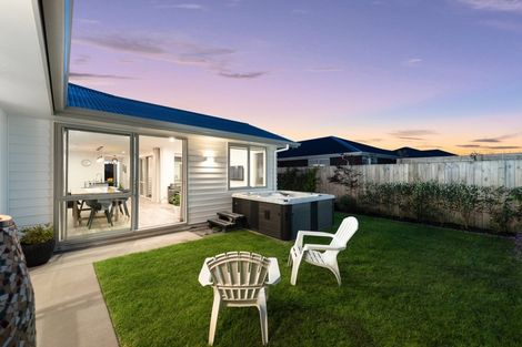 Photo of property in 138 Puhirake Crescent, Pyes Pa, Tauranga, 3112