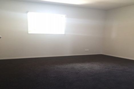 Photo of property in 53 Seymour Road, Sunnyvale, Auckland, 0612