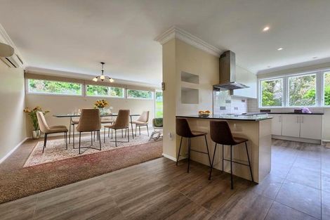 Photo of property in 23 Pinkerton Grove, Newlands, Wellington, 6037