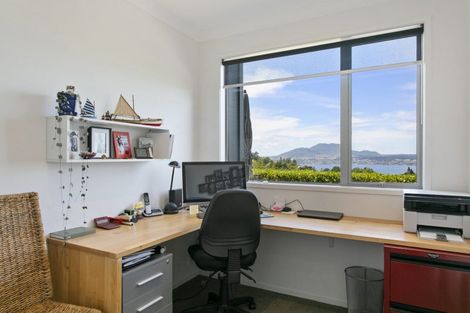 Photo of property in 12 Cameron Drive, Acacia Bay, Taupo, 3385