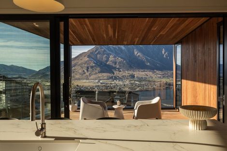 Photo of property in 79 Middleton Road, Queenstown Hill, Queenstown, 9300