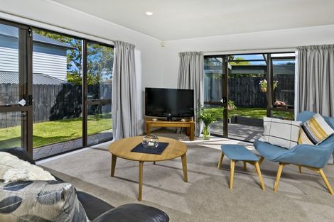 Photo of property in 8a Kawerau Avenue, Devonport, Auckland, 0624