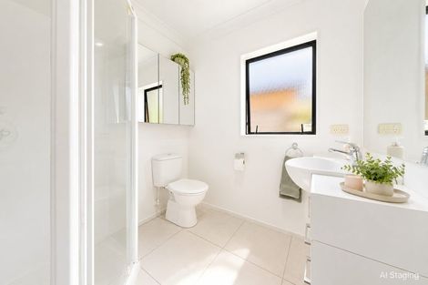 Photo of property in 20 Mackwell Road, Fairview Heights, Auckland, 0632