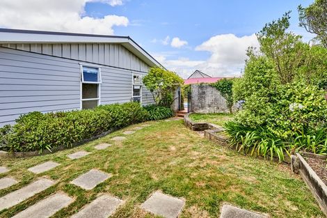 Photo of property in 2 Cranwell Street, Churton Park, Wellington, 6037