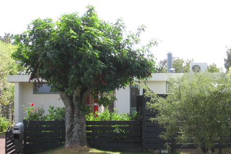 Photo of property in 83 Aeroview Drive, Beach Haven, Auckland, 0626