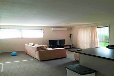 Photo of property in 48a Old Wairoa Road, Papakura, 2110