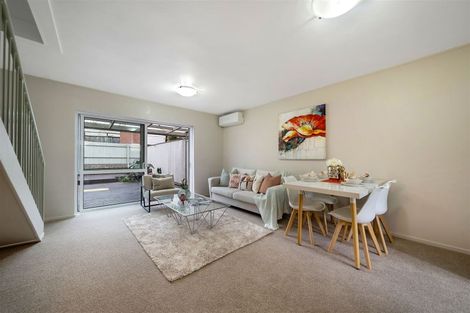 Photo of property in 5/42 Sheridan Drive, New Lynn, Auckland, 0600