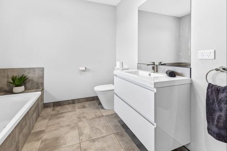 Photo of property in 194 Lake Road, Okoroire, Tirau, 3484