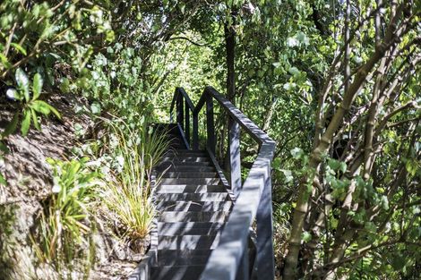 Photo of property in 11 Karaka Street, Eastbourne, Lower Hutt, 5013