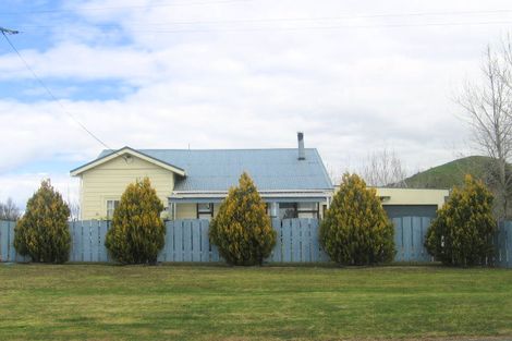 Photo of property in 39 View Road, Hikurangi, 0114