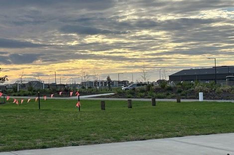 Photo of property in 4 Manhattan Crescent, Papamoa, 3118