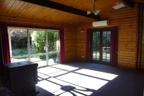 Photo of property in 25 Rollin Street, Heathcote Valley, Christchurch, 8022