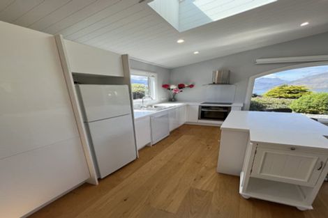 Photo of property in 57 Cedar Drive, Kelvin Heights, Queenstown, 9300