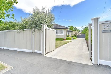 Photo of property in 39 Flower Street, Bryndwr, Christchurch, 8053