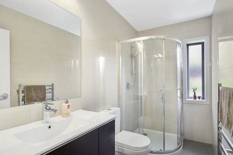 Photo of property in 32a Bodi Place, Te Atatu South, Auckland, 0610