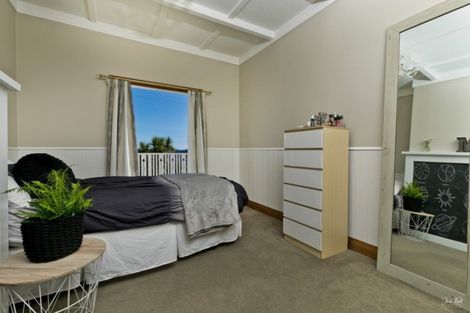 Photo of property in 81 Burns Lane, Kumeu, 0892