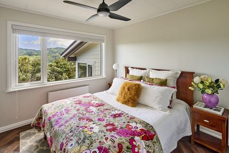 Photo of property in 16 Raynham Way, Silverstream, Upper Hutt, 5019