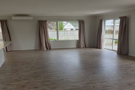 Photo of property in 9 Harbour Crest Drive, Waiuku, 2123
