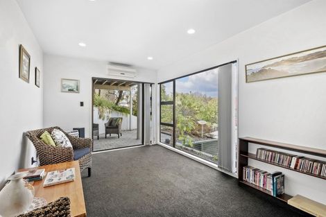 Photo of property in 12 Da Vinci Place, West Harbour, Auckland, 0618
